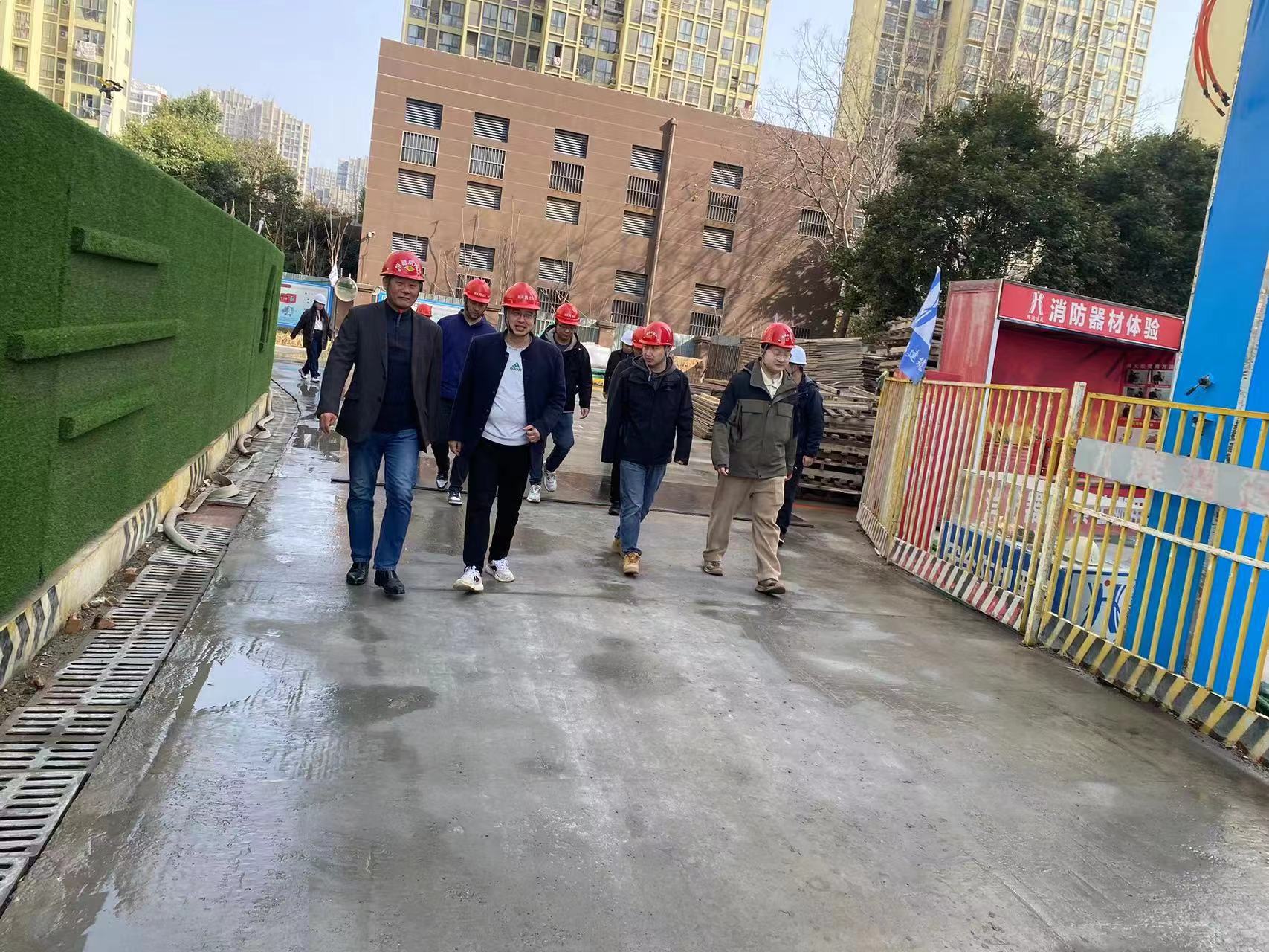 10300591396637c4cde377657906f8e.jpg 10300591396637c4cde377657906f8e.jpg